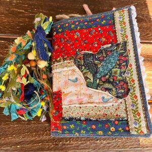 Junk Journal Vintage Cottagecore Country Granny Floral Flowers Decorated 3 Sig